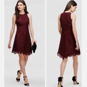 Ann Taylor Women's Burgundy/Maroon Sleeveless Floral Lace Mini Dress Size 2P